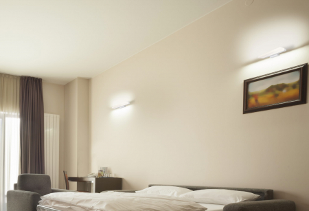 Aplica perete liniara alba iluminare LED Vilen 59x11x5,5 cm metal/acril, W0149 - Maxlight [1]