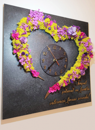 Ceas cu licheni in forma de inimioara Heart 40/50 cm galben & roz, CS40LF_YEL_PNK_40 - Lacraru [1]