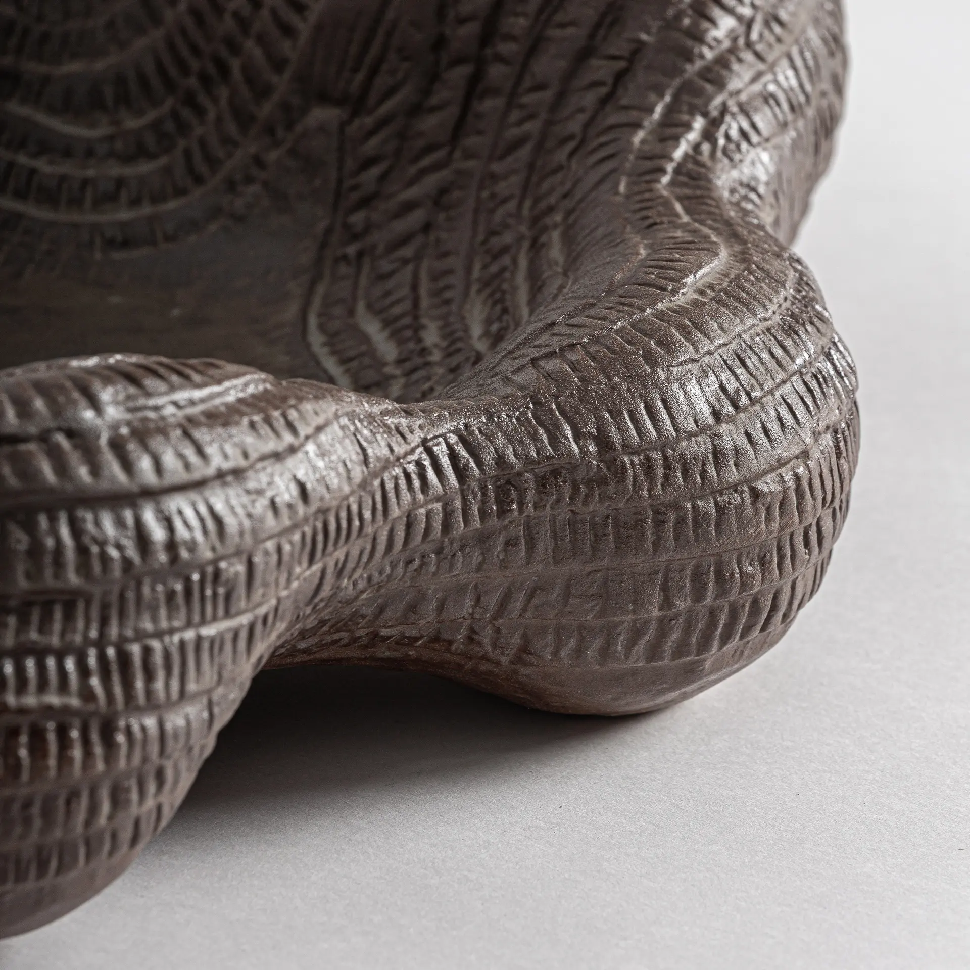 Centru de Masa Freya din Ceramică Maro, 45x34x13cm, VicalHome 38002 VicalHome 38002 [1]