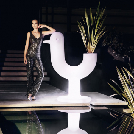 Ghiveci design decorativ Peacock 117x150 cm forma cocos minimalist, iluminare LED, 61001R - Vondom [7]