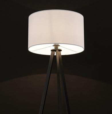 Lampa alba de podea TRIVET cu design modern 3 picioare negre / material / metal, FL00370WHBL - Kokoon [15]