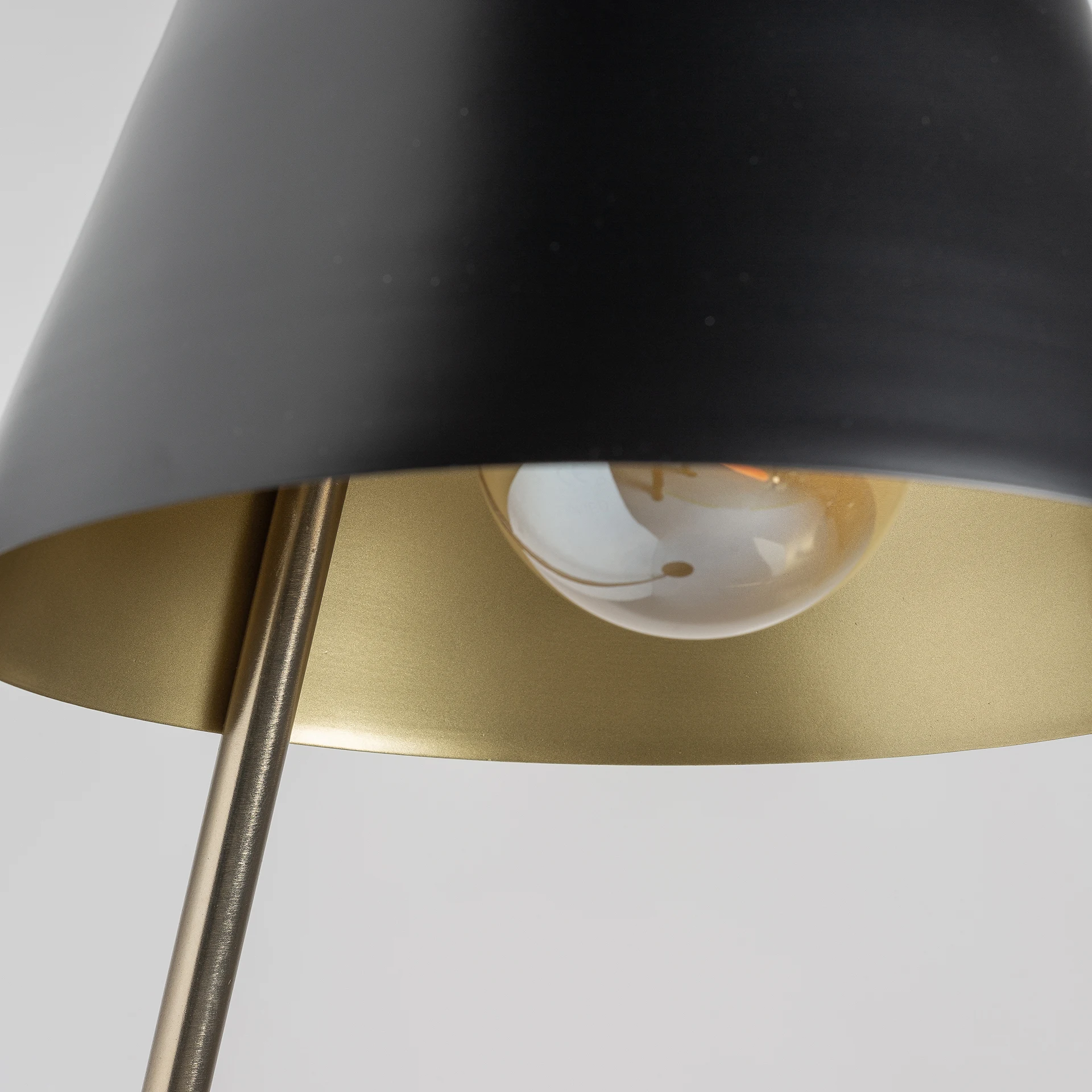 LAMPA DE PODEA LILLY VicalHome 32330 [16]