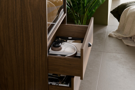 Vitrina Yori Villa 52.6 cm, cu 1 Ușă și 3 Sertare, Nuc Villa - COMAD [8]