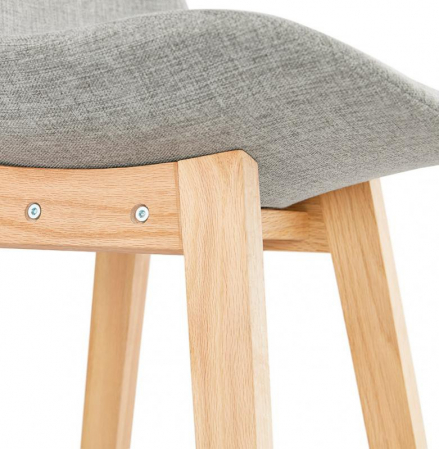 Scaun bar gri tapitat Louis II premium stil scandinav, picioare lemn masiv stejar, BS01960GRNA - Kokoon [6]