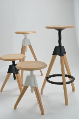 Scaun inalt bar design tip surub Ulla cu inaltime reglabila, lemn masiv, plastic rezistent negru, PW-016.CZARNY - King [2]
