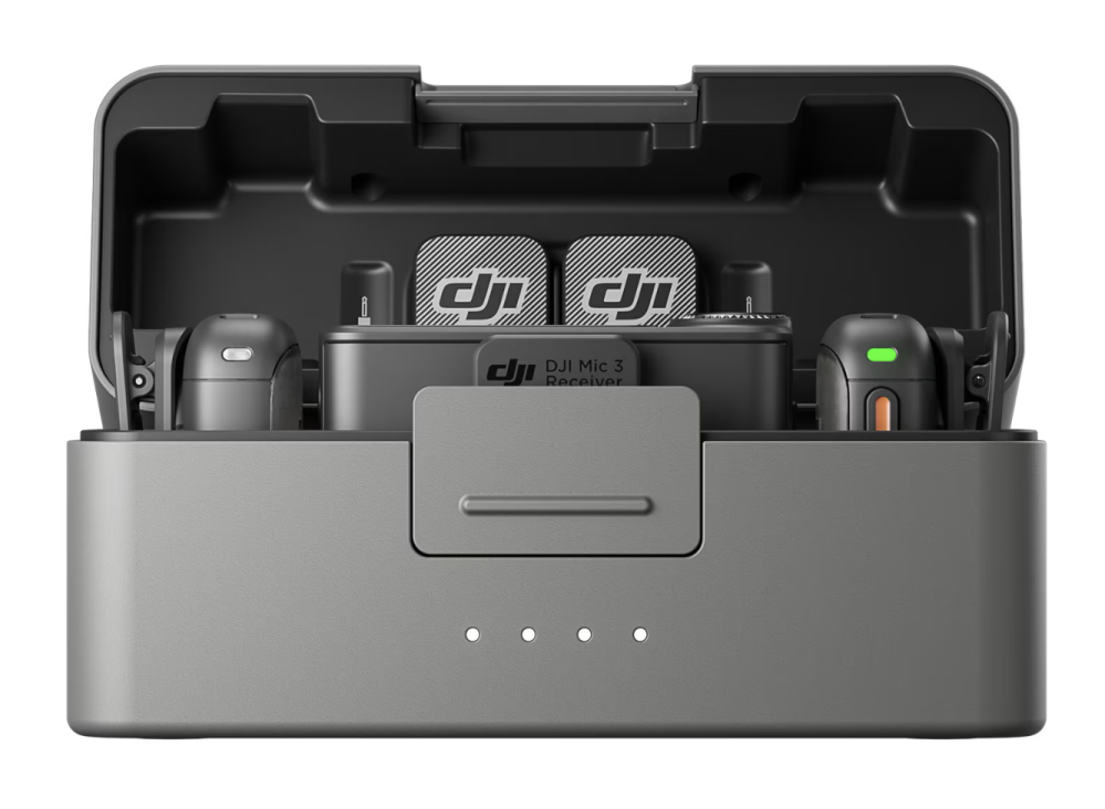 Kit DJI MIC 3, 2x microfon, 1x receptor, 1x statie incarcare, Wireless, Omnidirectional, Noise Canceling, Raza Actiune 400m, Autonomie microfon 8h, Autonomie receptor 10h [3]