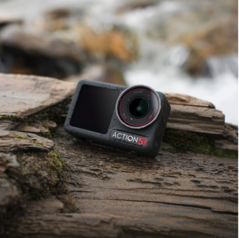 Cameră sport DJI Osmo Action 5 Pro Essential Combo, impermeabilă, senzor 1/1.3 inch, filmare 4K/120fps, negru, 211 [2]
