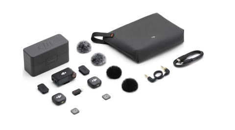 Kit DJI MIC 3, 2x microfon, 1x receptor, 1x statie incarcare, Wireless, Omnidirectional, Noise Canceling, Raza Actiune 400m, Autonomie microfon 8h, Autonomie receptor 10h [6]