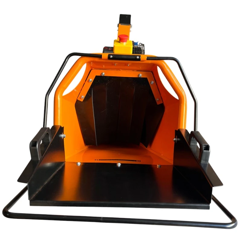 Tocător de crengi pe benzină Kronava RNA650 – 4000 W, 4 timpi, diametru tocare 100 mm – Putere și independență totală pentru grădină, livadă sau șantier! [7]