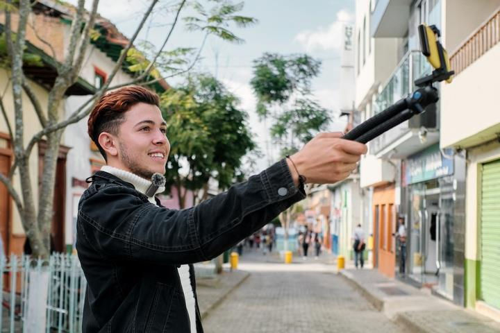 Microfon JBL Stream Wireless USB-C – sunet clar, conectare rapidă, libertate totală de mișcare [8]