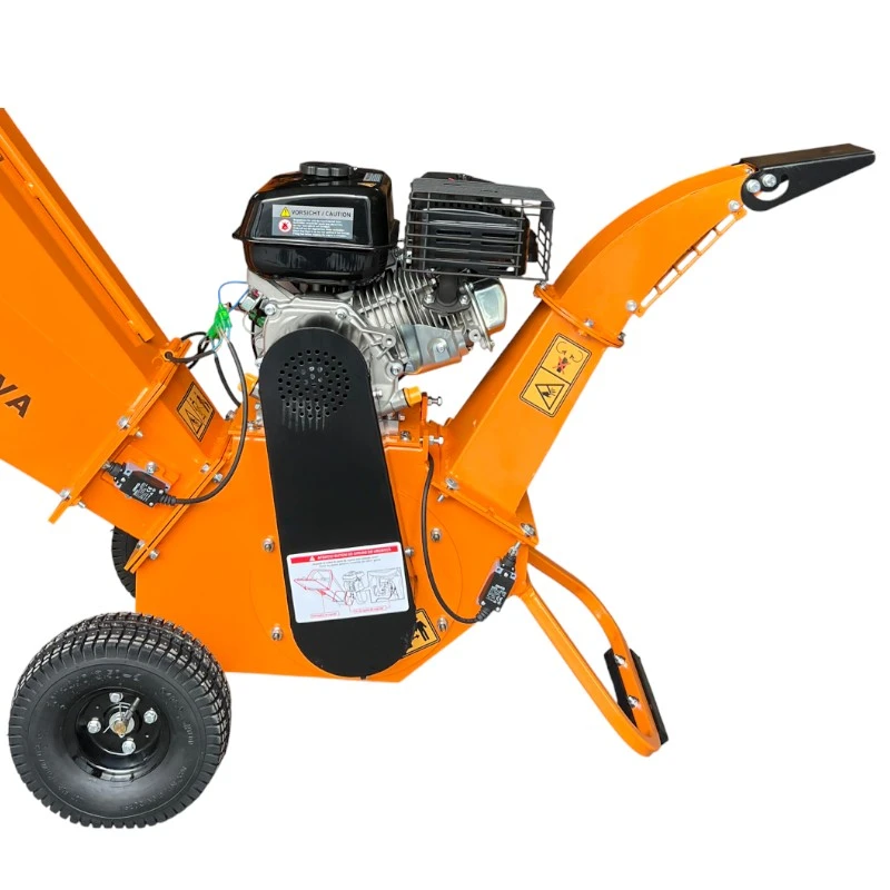 Tocător de crengi pe benzină Kronava RNA650 – 4000 W, 4 timpi, diametru tocare 100 mm – Putere și independență totală pentru grădină, livadă sau șantier! [5]