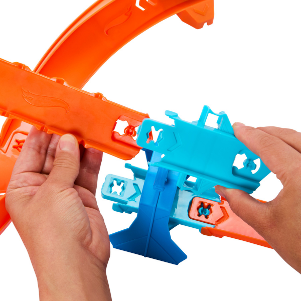 Игровой набор Hot Wheels «Быстрая трасса» – скорость, трюки и драйв! [2]