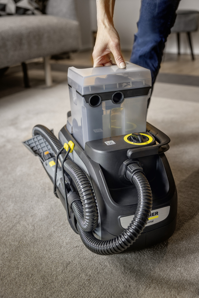 Aspirator cu spălare prin injecție-extracție profesional pe acumulator Kärcher Puzzi 2/1 Bp (36 V, 1.7/2.9 L, 16 kPa, Duză tapițerie, Antracit) [10]