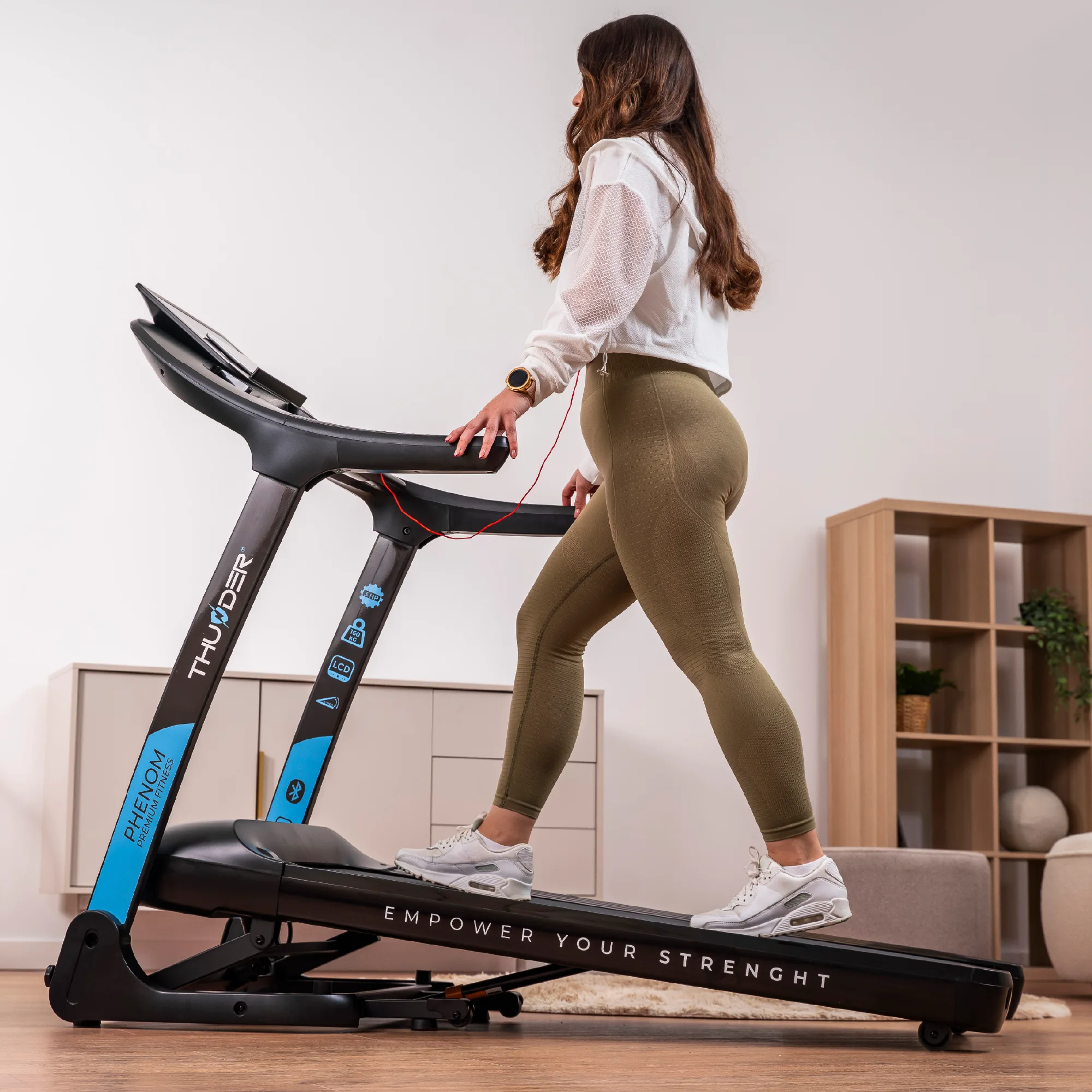 Banda de alergare electrică THUNDER PHENOM-S-BLACK – Performanță maximă chiar la tine acasă [5]