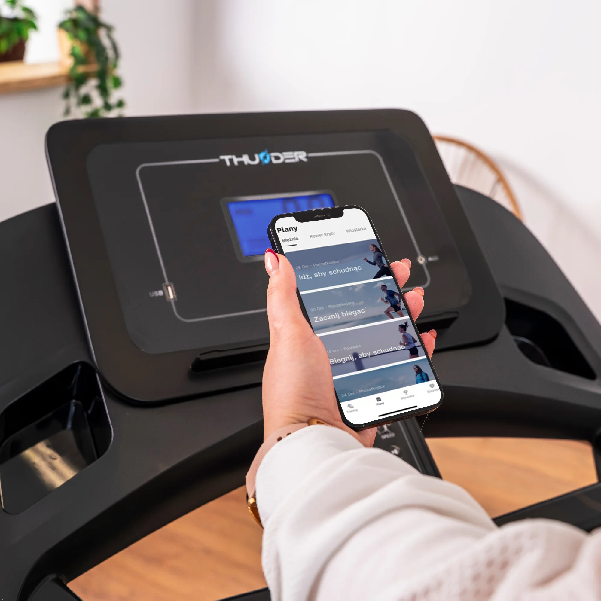 Banda de alergare electrică THUNDER PHENOM-S-BLACK – Performanță maximă chiar la tine acasă [7]