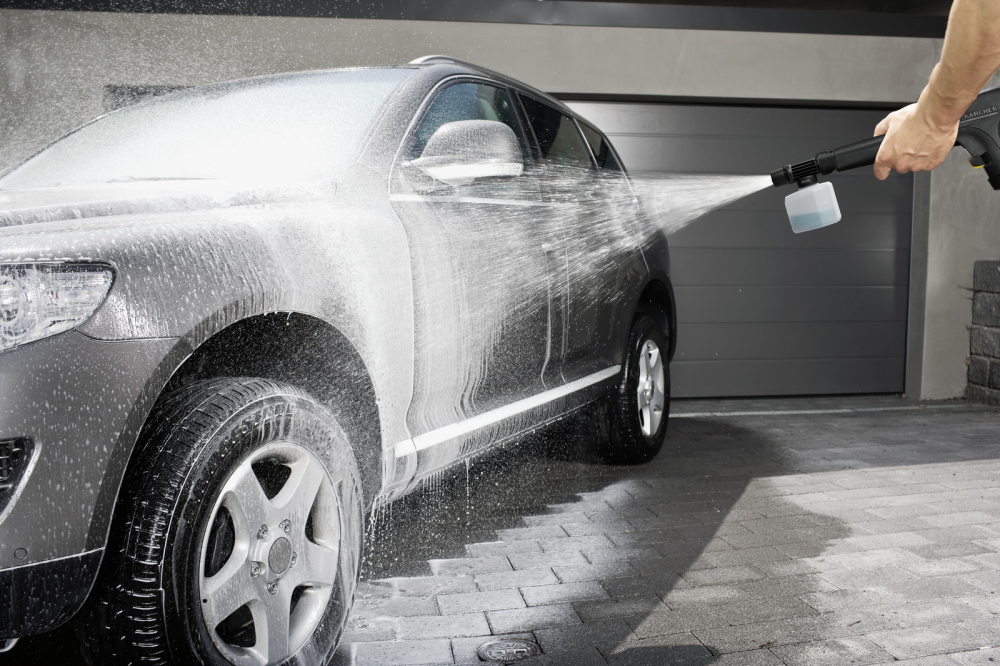 K 7 WCM FJ Home BB Aparat de spălat cu presiune Kärcher – 180 bar, 3000 W + pachet complet HOME (T7 + detergent piatră 1 L + spumieră + șampon auto) [4]