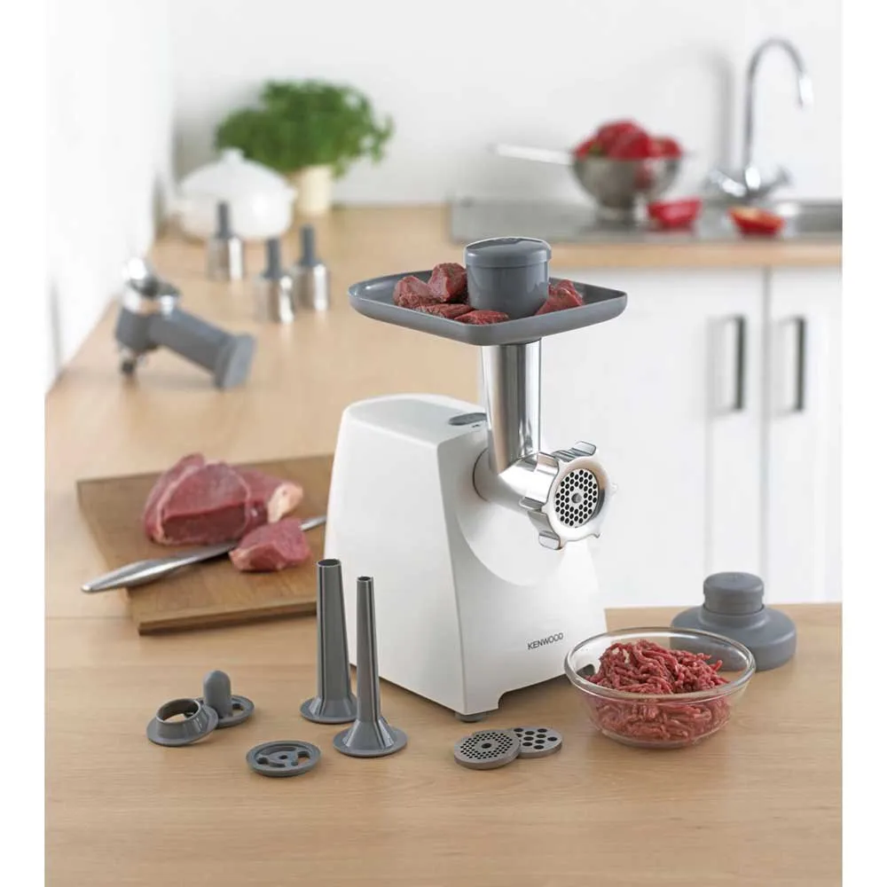 Meat Mincer Kenwood MG 360Putere:  1400 WMaterialul carcasei:  Plastic Capacitatea de mărunșire :  1,5 kg/mFuncție revers:  ДаProtecție la suprasarcină:  ДаAccesoriu pentru cârnați:  Да [4]