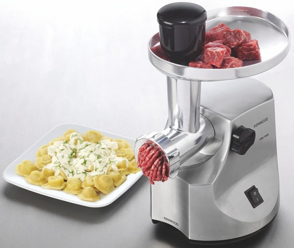Meat Mincer Kenwood MG 516Putere:  1600 WMaterialul carcasei:  Aluminiu Capacitatea de mărunșire :  2 kg/mFuncție revers:  ДаProtecție la suprasarcină:  ДаAccesoriu pentru cârnați:  Да [4]