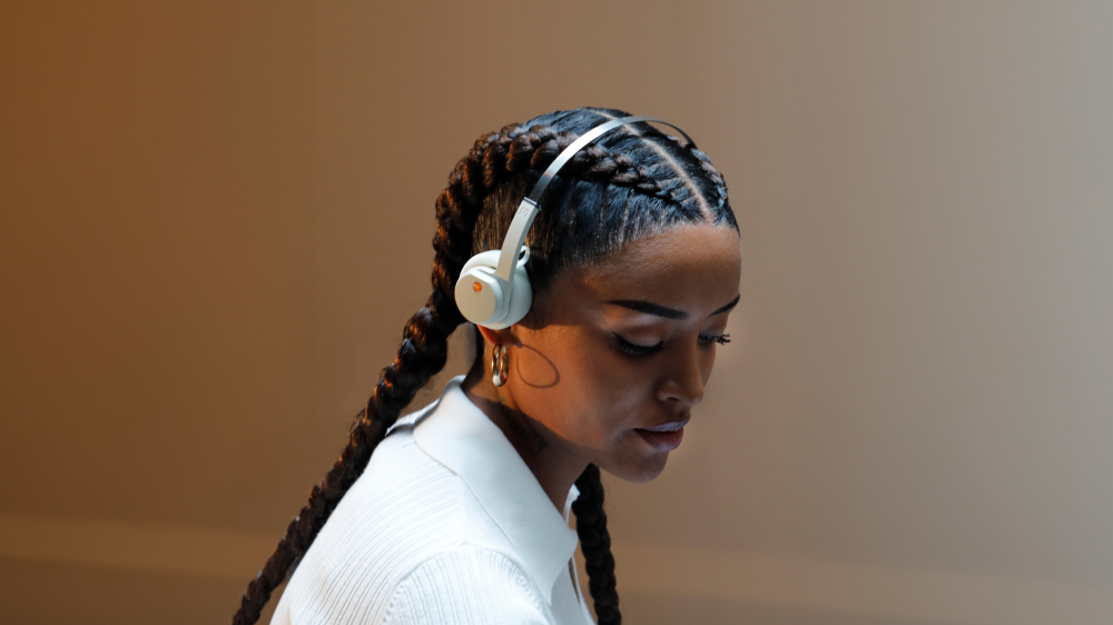 Mondo by Defunc On-Ear Headphone Greige [10]