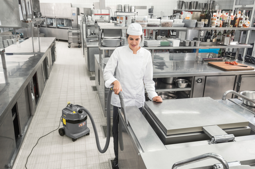 Aspirator umed-uscat profesional Kärcher NT 22/1 Ap Te – Puternic, versatil și cu curățare semiautomată a filtrului! [5]