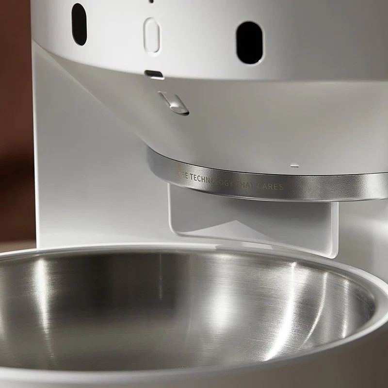 Petkit Fresh Element Infinity - 5L Smart Pet Feeder, 304 stainless steel, Capacity: 5L(2.6kg), Normal dry food, freeze dried food, App control, Proximity sensor, Built-in rechargeable lithium battery lasts 1 week, capacity: 2600mAH, Size 337*223*348mm, white [3]