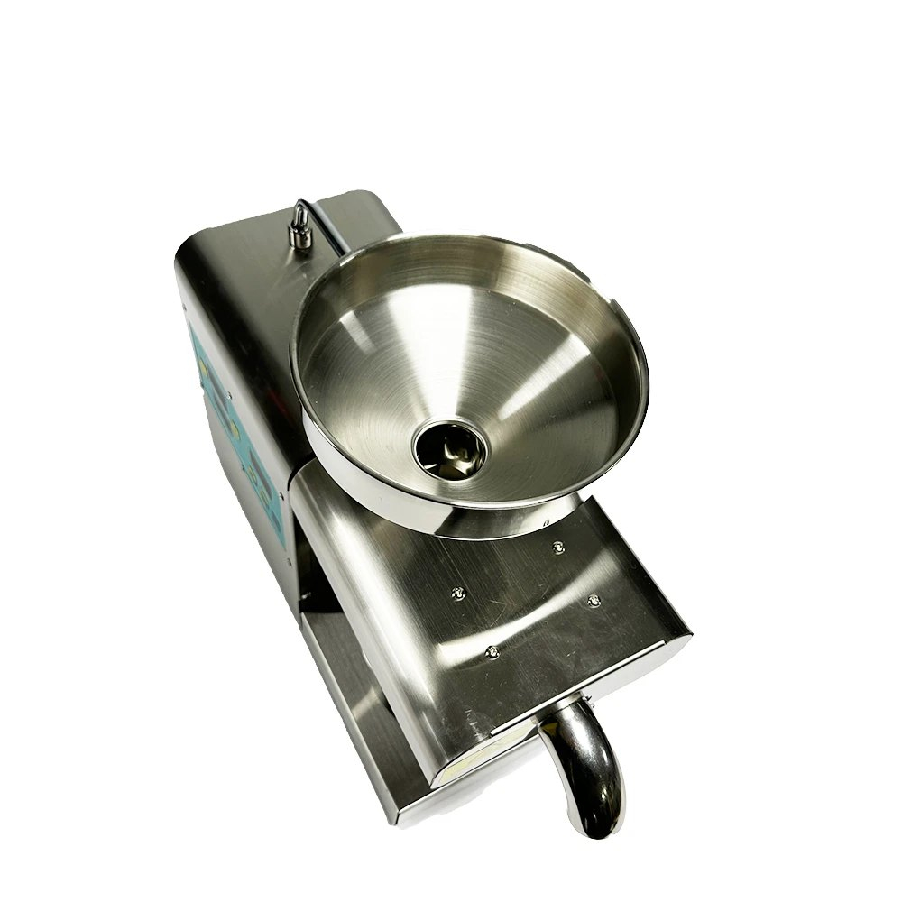 Presă de ulei automată Demetra DM-820, 820W, 4–6 kg/h [5]