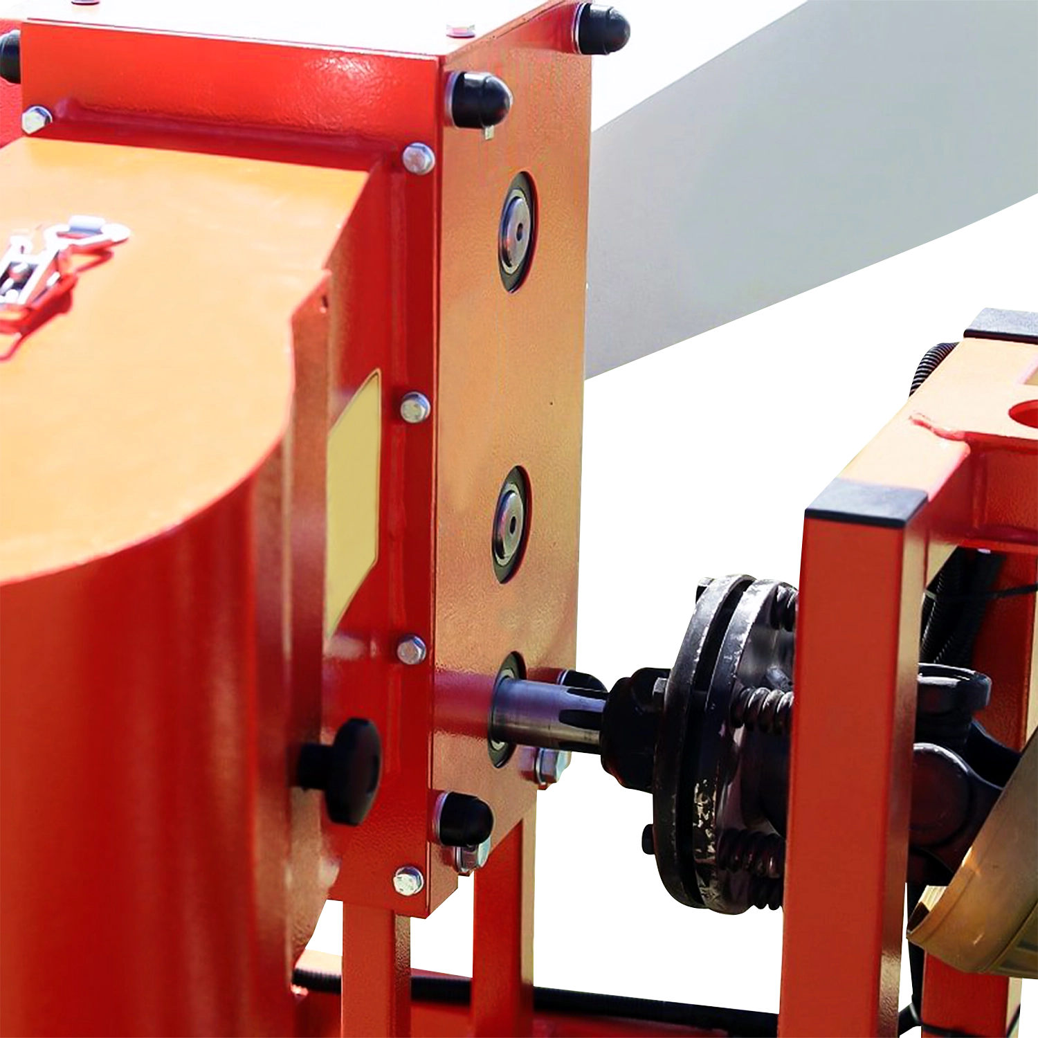 Tocător de crengi Des Champs DE-80T / PTO pentru tractor (Cuplaj la tractor, Diametru maxim 80 mm, Capacitate 4 m³/h, 6 cuțite) [2]