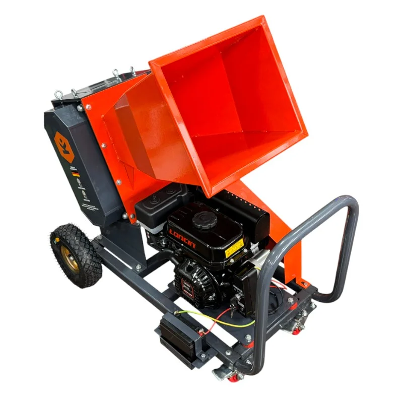 Tocător de crengi pe benzină Kronava KV-80BD – Pornire la cheie – Motor LONCIN 7.5 CP – Diametru maxim 80 mm – Putere și Mobilitate Totală [2]