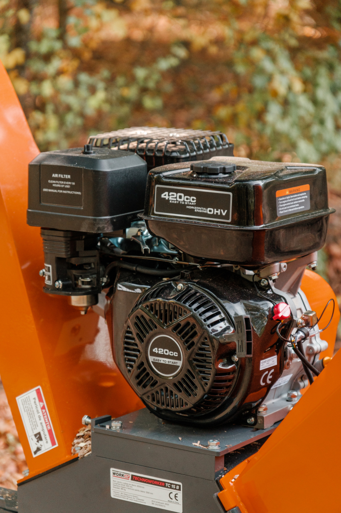 Tocător de crengi pe benzină TECHNOWORKER TC 15 B (15 CP, 420 cm³, Diametru 120 mm, Motor Briggs & Stratton) [7]