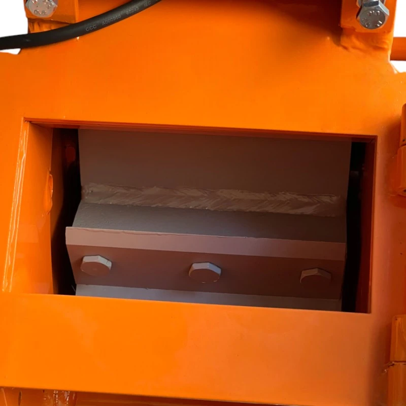 Tocător de crengi pe benzină Kronava RNA650 – 4000 W, 4 timpi, diametru tocare 100 mm – Putere și independență totală pentru grădină, livadă sau șantier! [9]