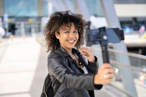 Microfon JBL Stream Wireless USB-C – sunet clar, conectare rapidă, libertate totală de mișcare [9]