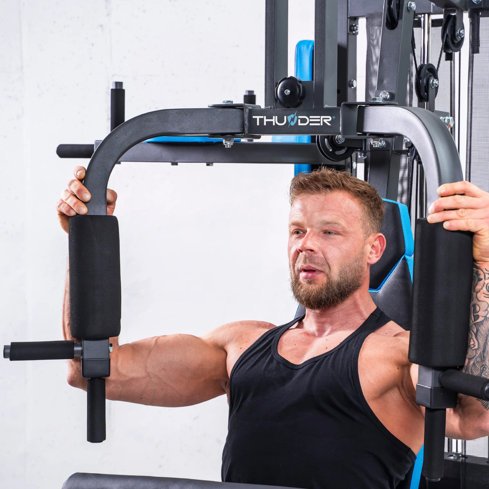 Aparat de exerciții THUNDER PUNCH – Multifuncțional 3-în-1 cu sac de box integrat pentru antrenamente complete acasă! [4]