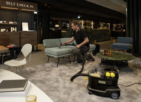 Aspirator Karcher Puzzi 8/1 Anniversary Edition 1.100-248.0, Negru [3]