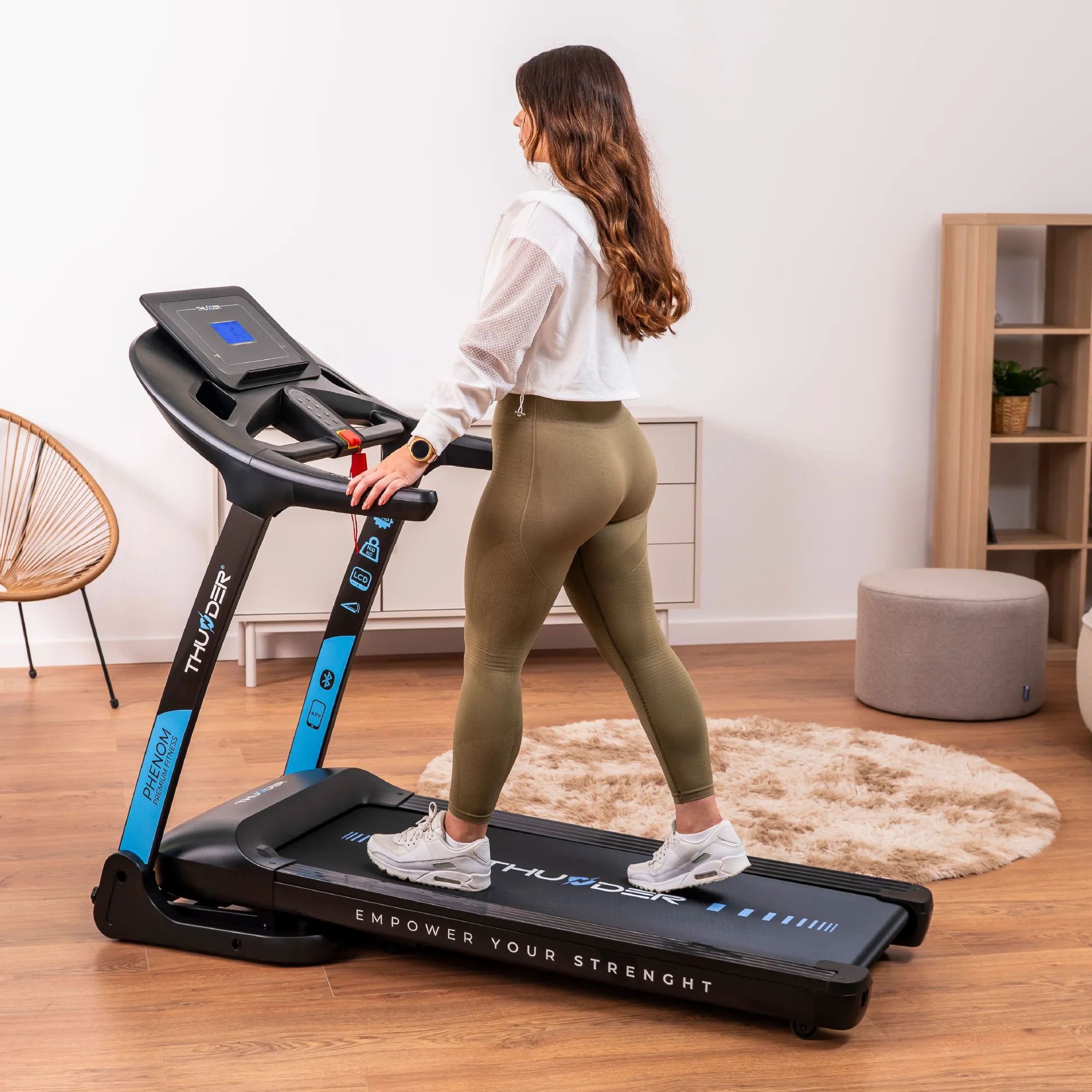 Banda de alergare electrică THUNDER PHENOM-S-BLACK – Performanță maximă chiar la tine acasă [1]