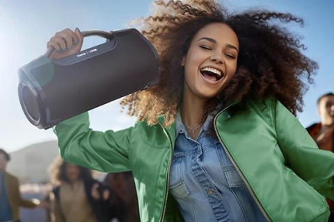 Boxă Bluetooth CANTON Mate Pro – 60 W, sunet 360°, baterie 12 ore, IPX6, neagră – bestia portabilă germană [1]