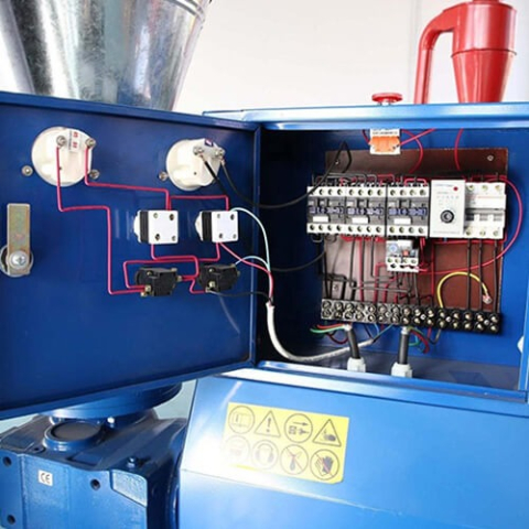 Granulator de furaje, cereale și peleți MKL-295 (15 kW, 380V, Capacitate până la 600 kg/h, Transmisie Reductor) [2]
