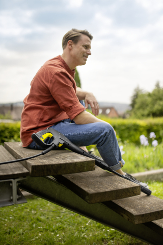 K 5 FJ BB Aparat de spălat cu presiune Kärcher – 145 bar, 2100 W + Duza spumă 0.3 l și șampon auto 3-în-1 inclus, ultra-ușor 6,3 kg [8]