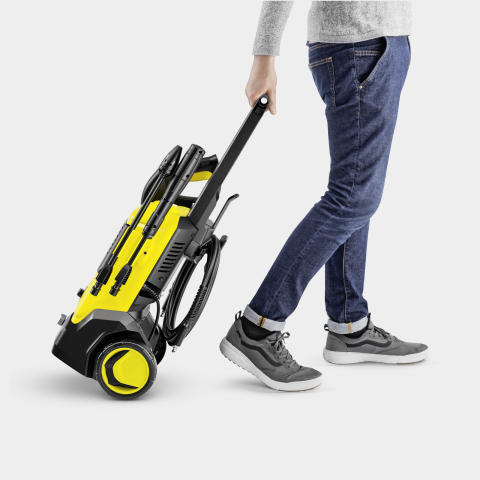 K 5 FJ BB Aparat de spălat cu presiune Kärcher – 145 bar, 2100 W + Duza spumă 0.3 l și șampon auto 3-în-1 inclus, ultra-ușor 6,3 kg [2]