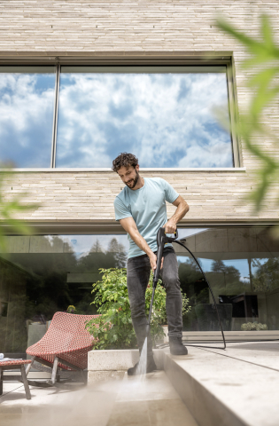 K 7 WCM FJ Home BB Aparat de spălat cu presiune Kärcher – 180 bar, 3000 W + pachet complet HOME (T7 + detergent piatră 1 L + spumieră + șampon auto) [7]