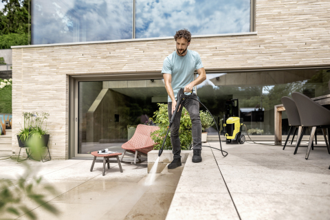 K 7 WCM FJ Home BB Aparat de spălat cu presiune Kärcher – 180 bar, 3000 W + pachet complet HOME (T7 + detergent piatră 1 L + spumieră + șampon auto) [1]