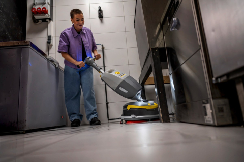 Аккумуляторная поломоечная машина Kärcher K-Mop 46 Bp Pack 36/75 (1.783-480.0, 36 В / 7,5 Ач, 460 мм, 4/4 л) [5]