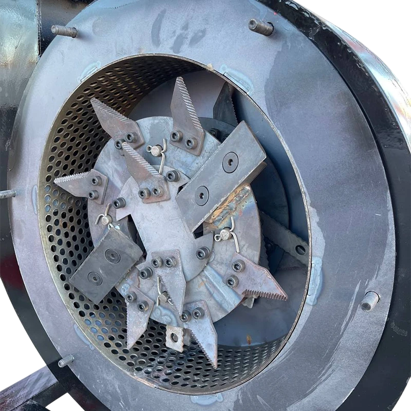 Tocător de baloți și moară cu aspirație Demetra DM-400BL 4.5 kW – eficiență totală pentru furaje de calitate [10]