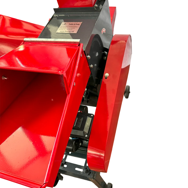 Tocător de furaje Demetra DM-400-24 PRO – performanță profesională și eficiență maximă în fermă [3]