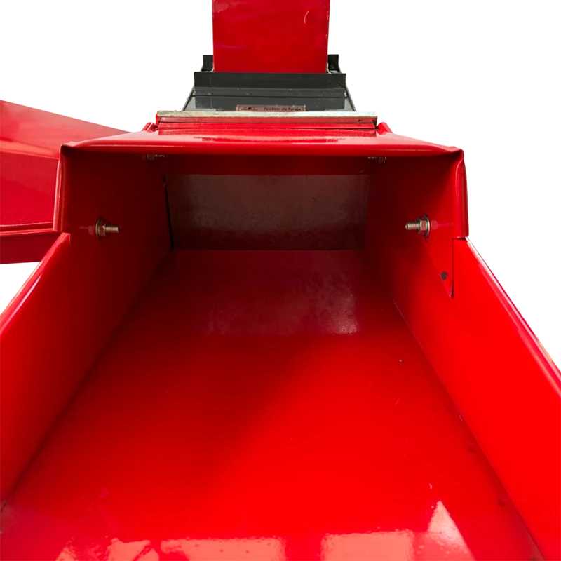 Tocător de furaje Demetra DM-400-24 PRO – performanță profesională și eficiență maximă în fermă [10]