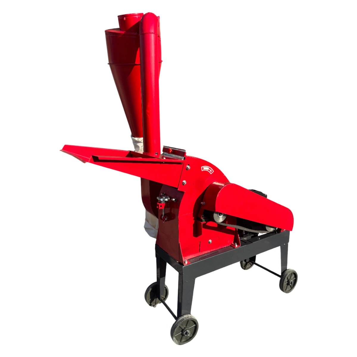 Измельчитель кормов и зерна с циклоном Demetra DM-20CL – Мощь и эффективность для вашего хозяйства [2]
