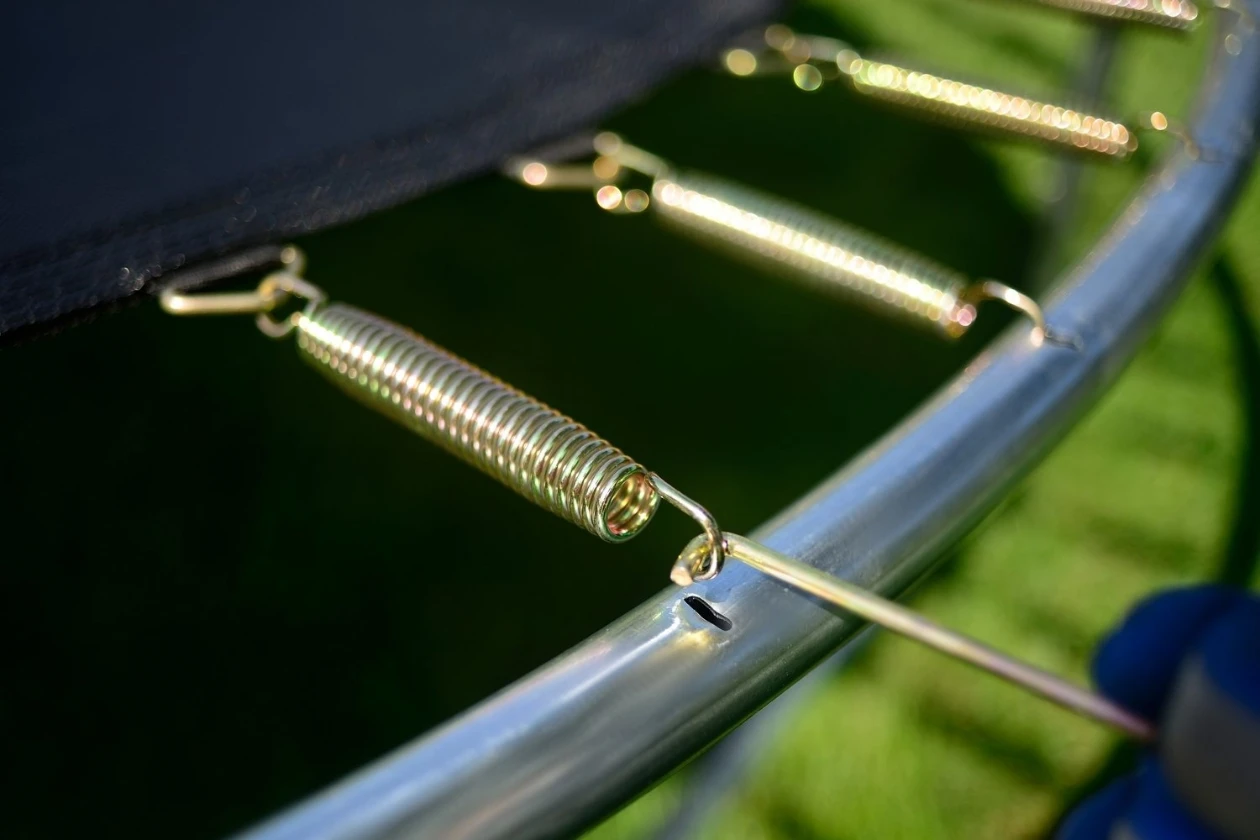 Батут FunFit 846 312 см – прочный садовый батут с защитной сеткой [4]