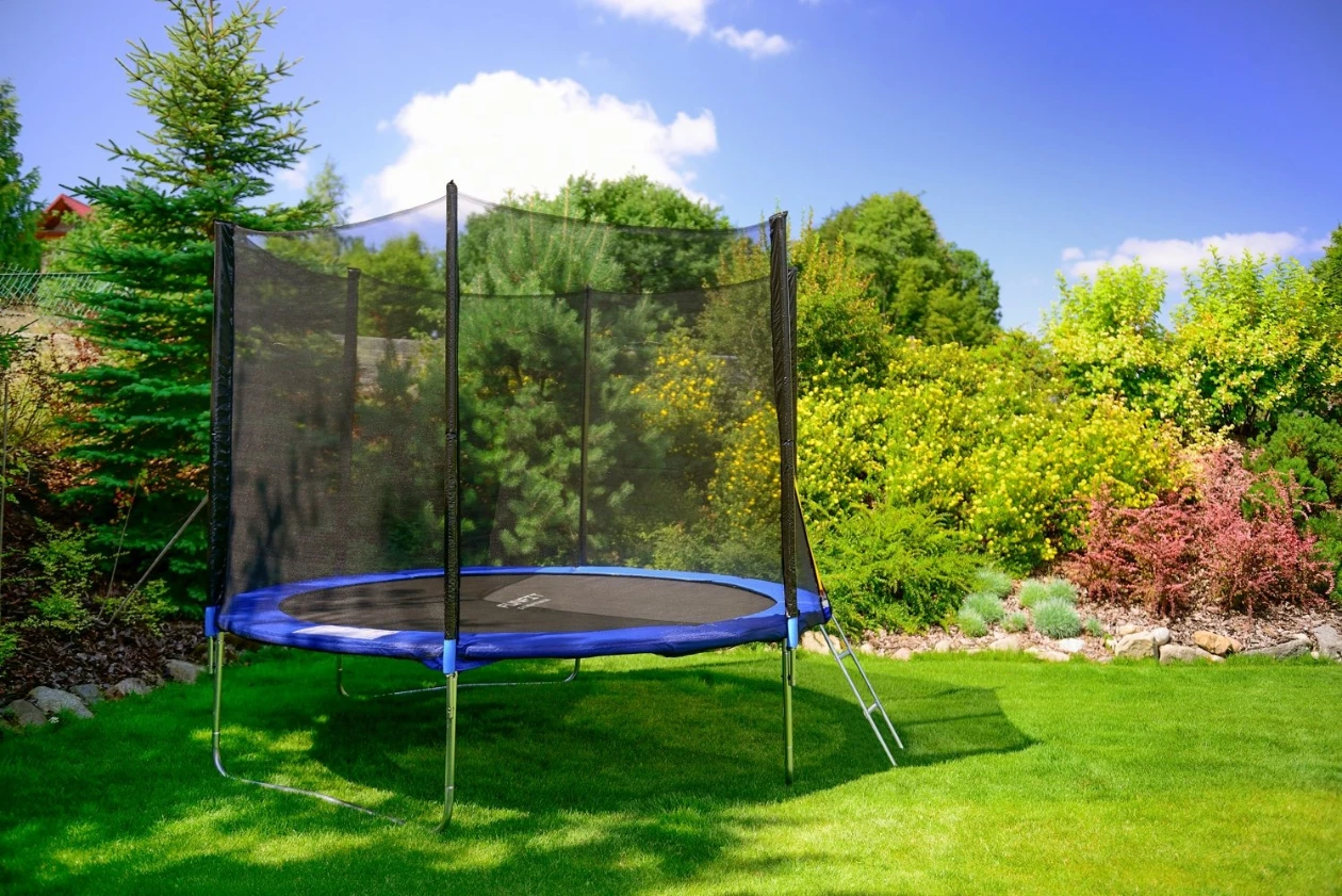 Батут FunFit 846 312 см – прочный садовый батут с защитной сеткой [2]