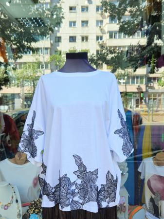 TRICOURI - Tricou alb Lace Whisper
