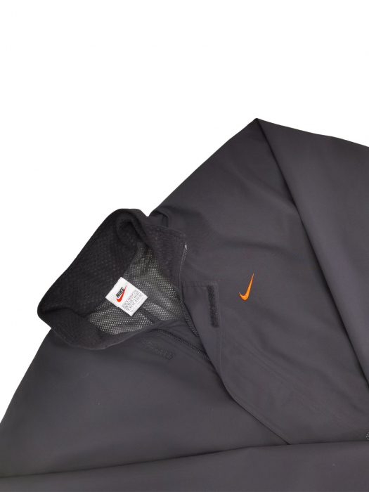 Geaca neagra Nike Barbati-S [3]
