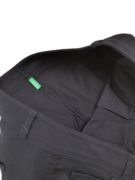 Pantaloni negri Benetton Femei-L [3]